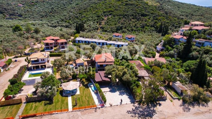 Image No.2-3 Bed Property for sale