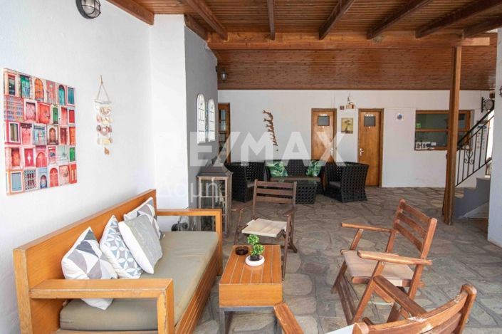 Image No.33-3 Bed Property for sale