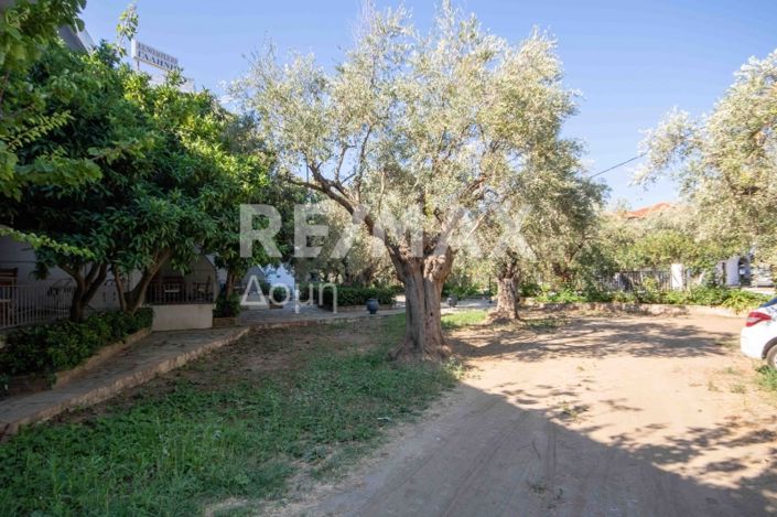 Image No.36-3 Bed Property for sale