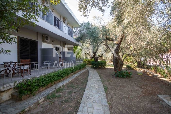 Image No.43-3 Bed Property for sale