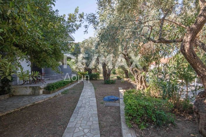 Image No.44-3 Bed Property for sale