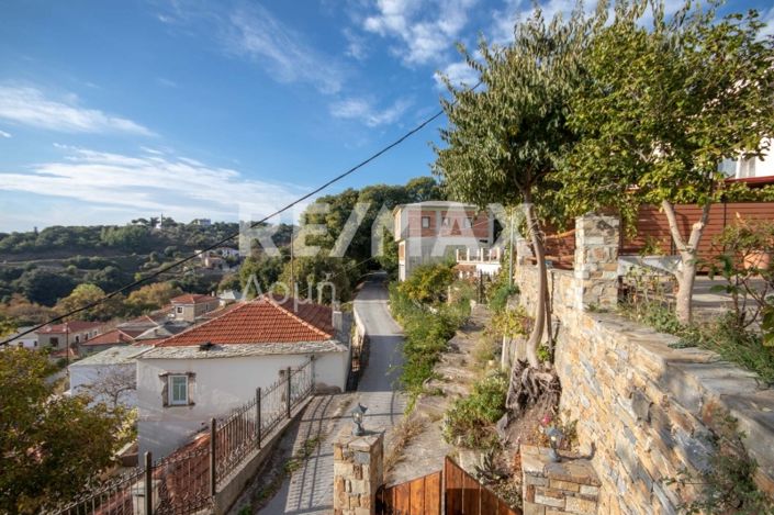 Image No.12-3 Bed House for sale