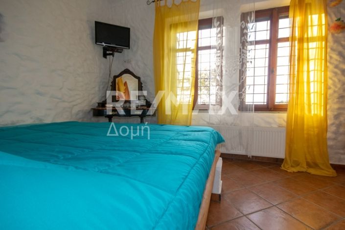Image No.30-3 Bed House for sale