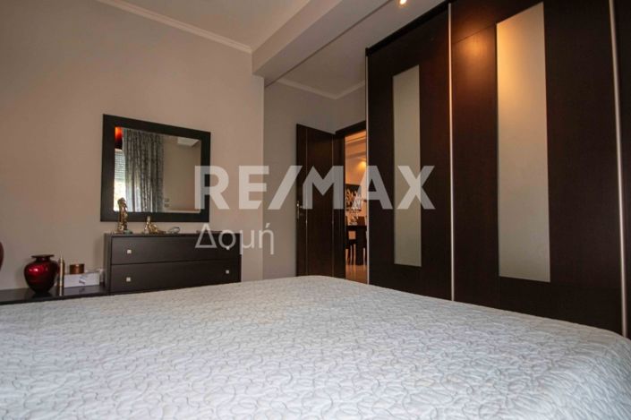 Image No.43-6 Bed House for sale
