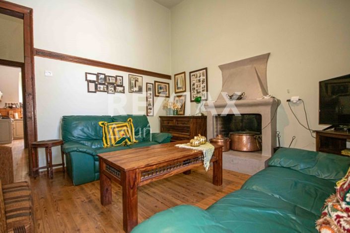 Image No.23-5 Bed Property for sale