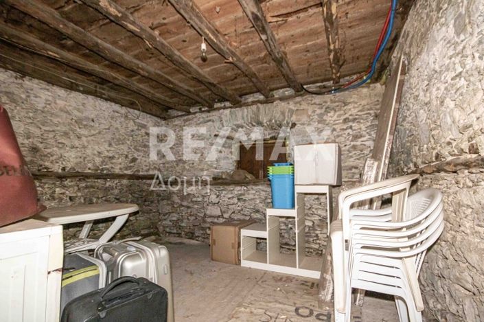 Image No.29-5 Bed Property for sale