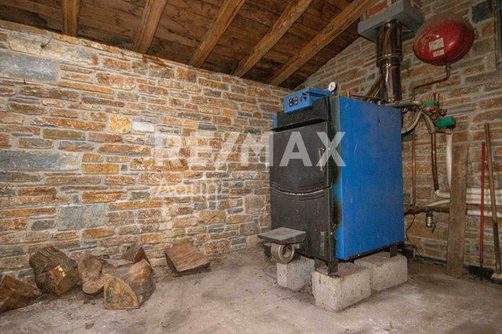 Image No.31-5 Bed Property for sale