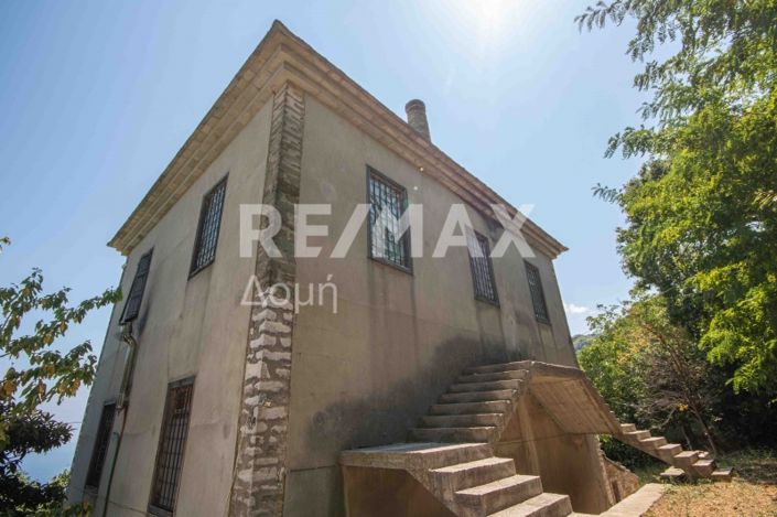 Image No.48-5 Bed Property for sale