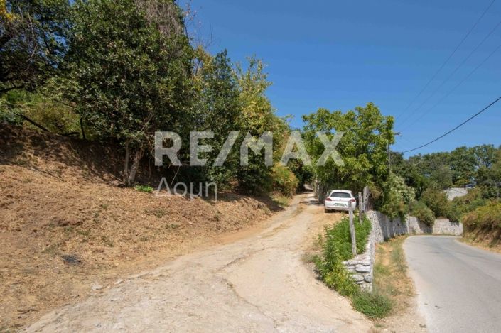 Image No.51-5 Bed Property for sale