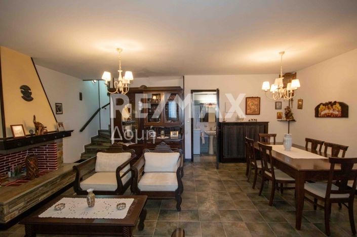 Image No.1-2 Bed House for sale