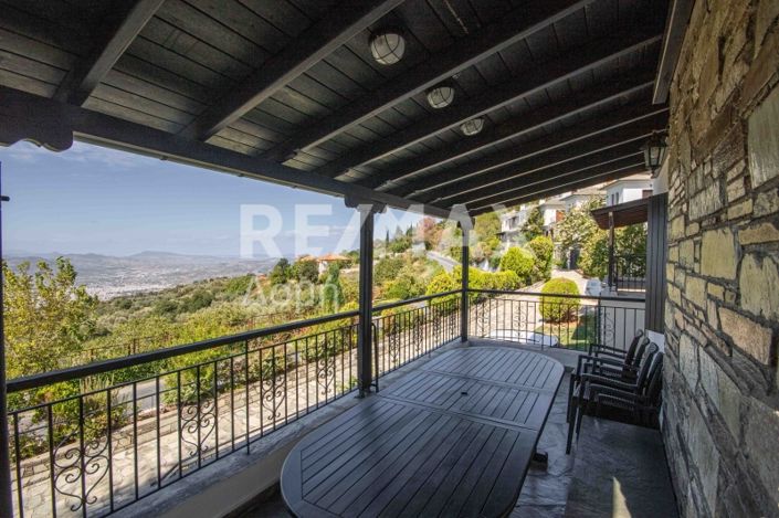 Image No.11-2 Bed House for sale