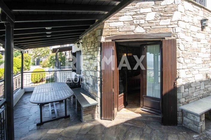 Image No.5-2 Bed House for sale