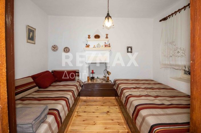 Image No.10-2 Bed House for sale