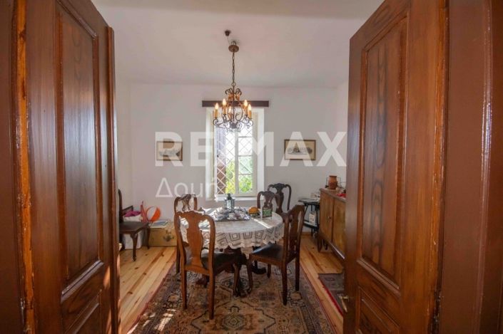 Image No.11-2 Bed House for sale