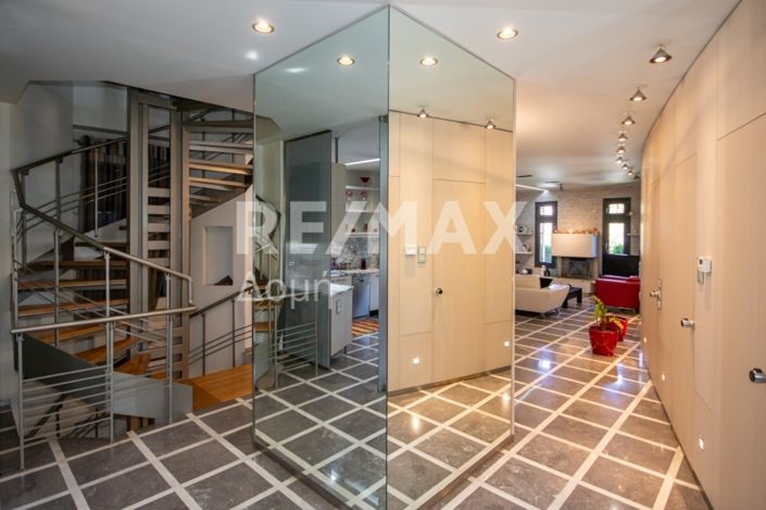 Image No.12-4 Bed House for sale