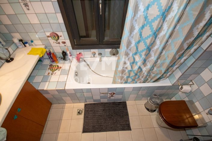 Image No.20-4 Bed House for sale