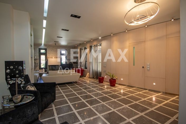 Image No.3-4 Bed House for sale