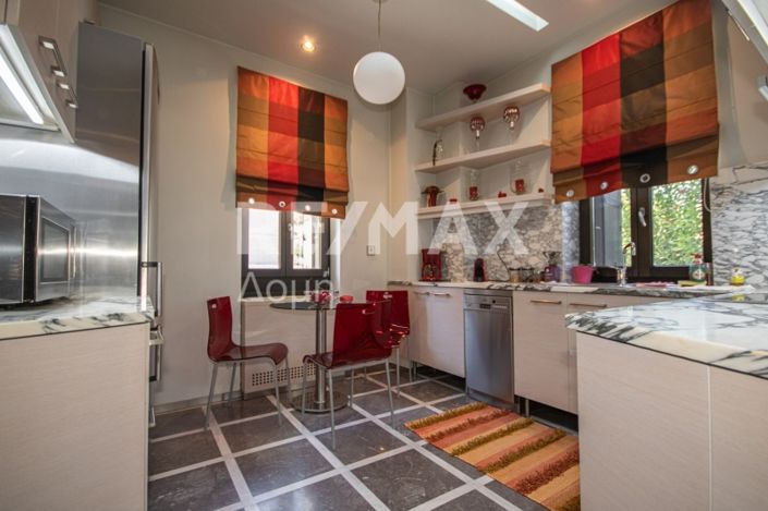 Image No.4-4 Bed House for sale