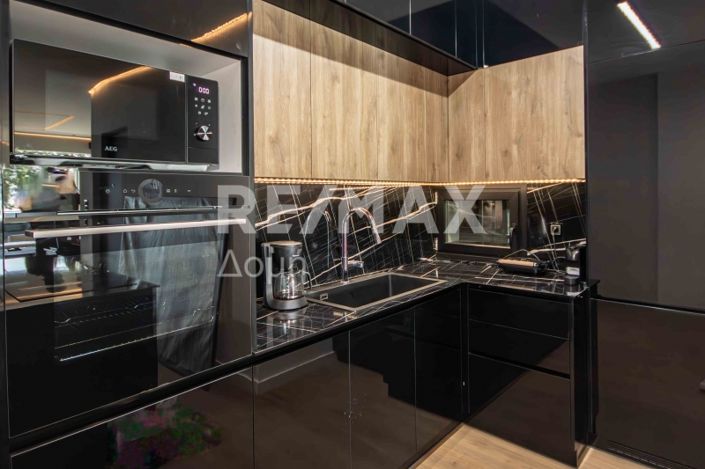 Image No.33-2 Bed Property for sale