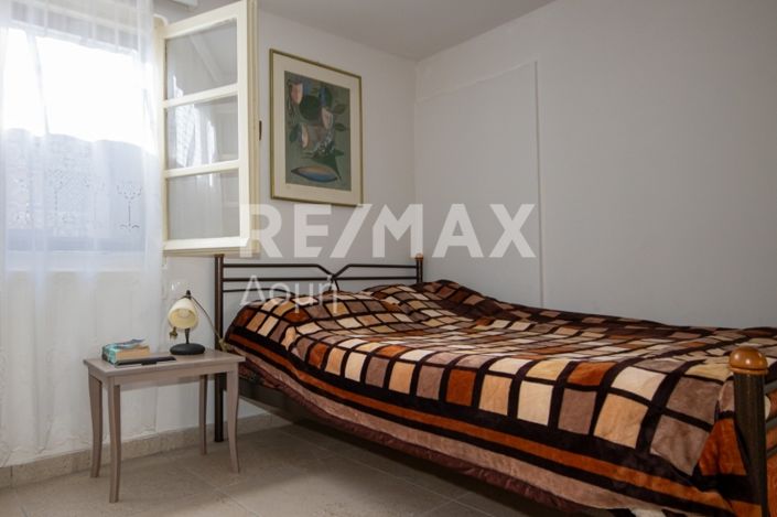 Image No.18-3 Bed Property for sale