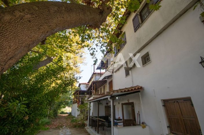 Image No.23-3 Bed Property for sale