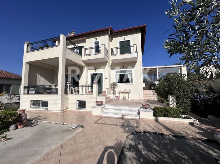 Image No.3-4 Bed Maisonette for sale