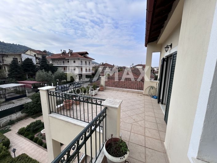 Image No.33-4 Bed Maisonette for sale