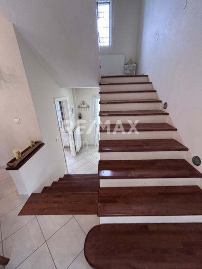 Image No.42-4 Bed Maisonette for sale