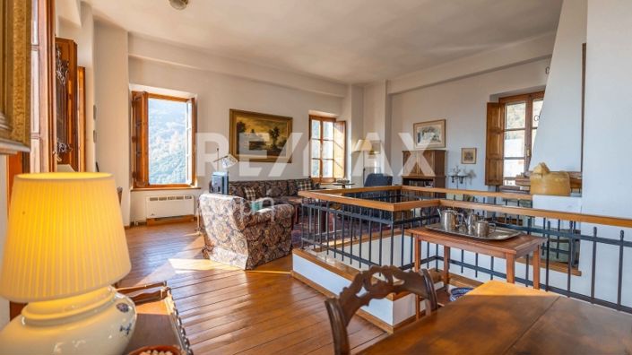 Image No.15-4 Bed Property for sale