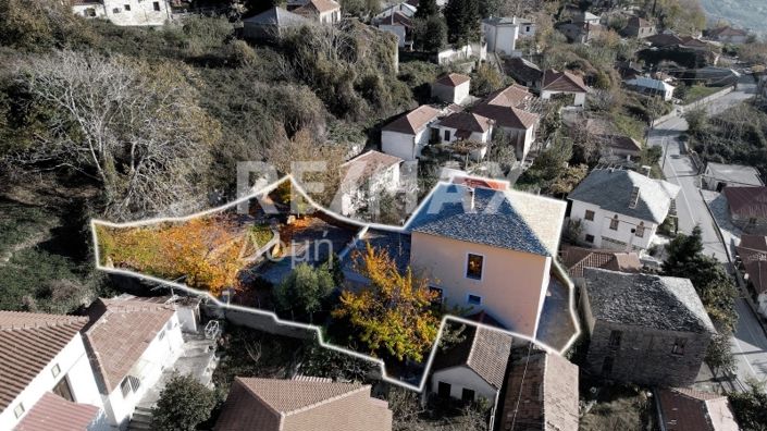 Image No.2-4 Bed Property for sale