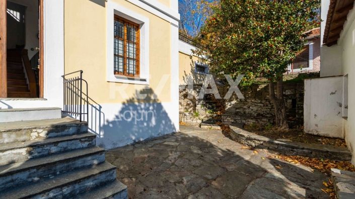 Image No.38-4 Bed Property for sale