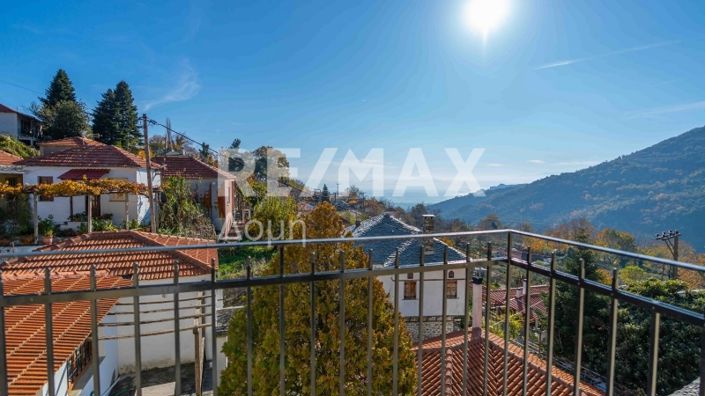 Image No.57-4 Bed Property for sale