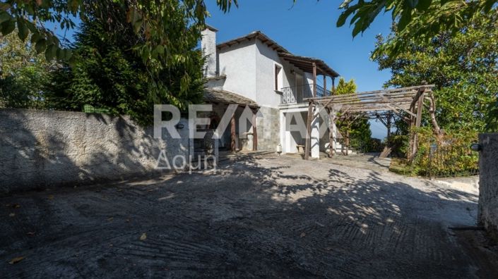 Image No.19-3 Bed Property for sale