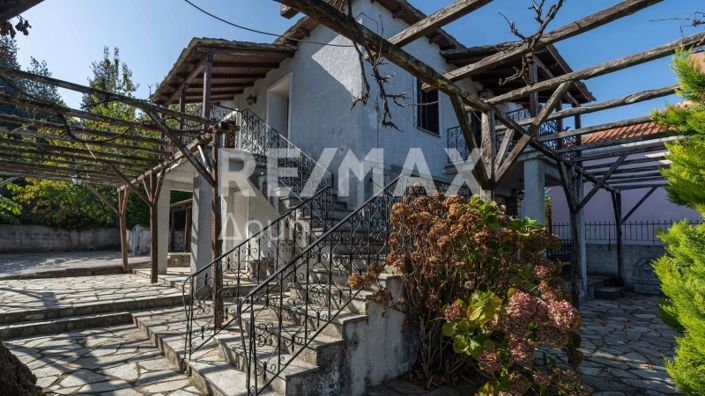 Image No.4-3 Bed Property for sale