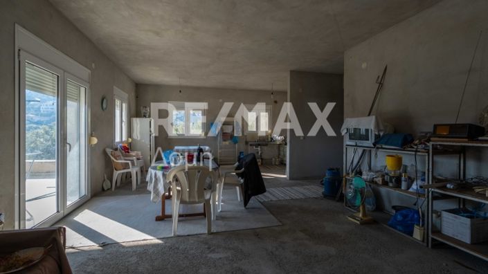 Image No.20-2 Bed Property for sale