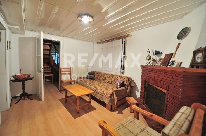 Image No.2-4 Bed House for sale