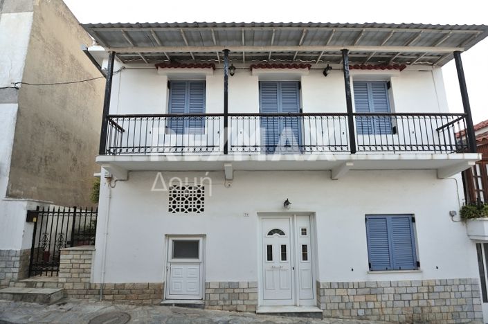 Image No.25-4 Bed House for sale