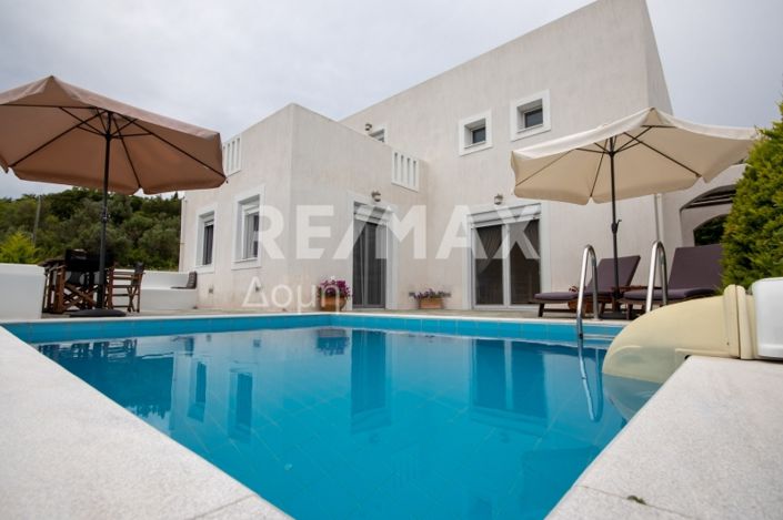 Image No.1-2 Bed Villa for sale