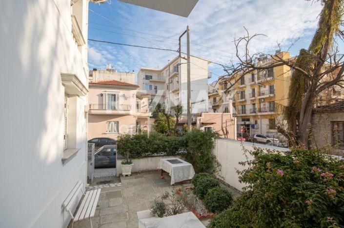 Image No.32-5 Bed House for sale