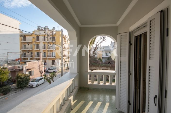 Image No.6-5 Bed House for sale