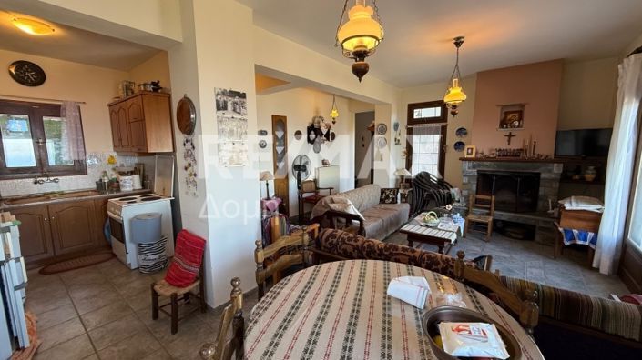 Image No.12-3 Bed Property for sale