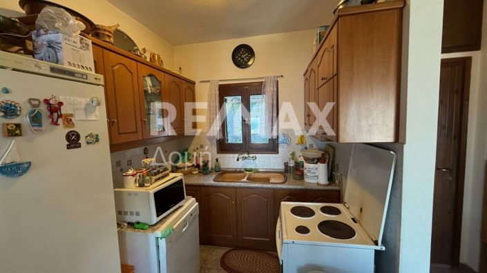 Image No.13-3 Bed Property for sale