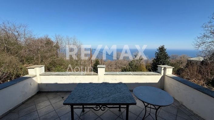 Image No.15-3 Bed Property for sale