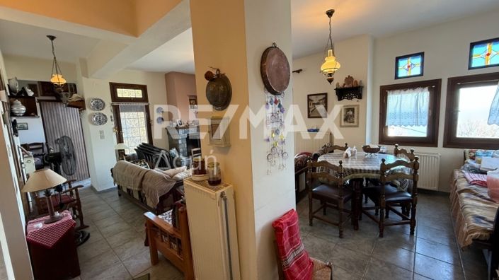 Image No.9-3 Bed Property for sale