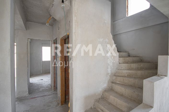 Image No.16-3 Bed House for sale