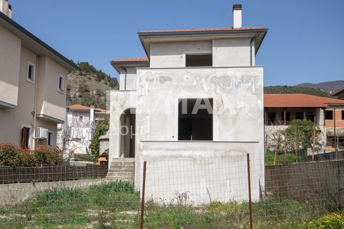 Image No.6-3 Bed House for sale