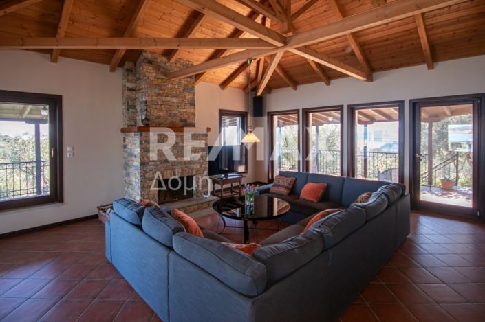 Image No.8-3 Bed House for sale