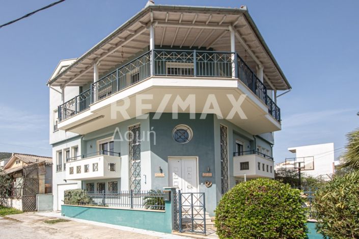 Image No.1-5 Bed Property for sale