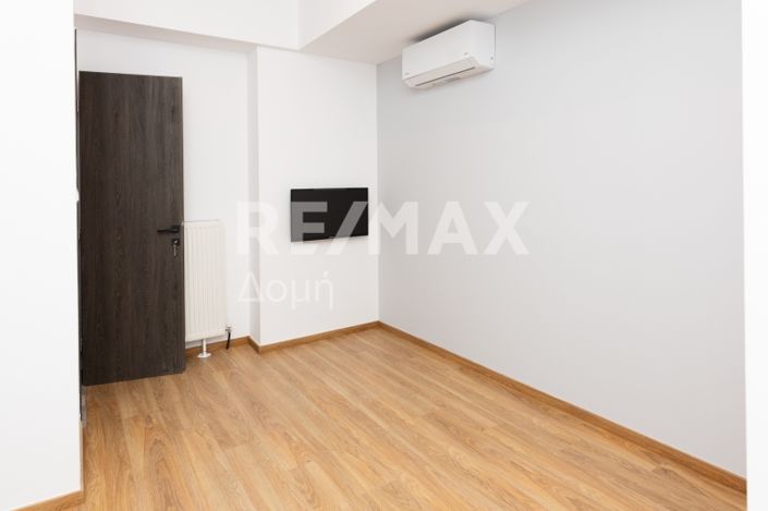 Image No.12-3 Bed Property for sale