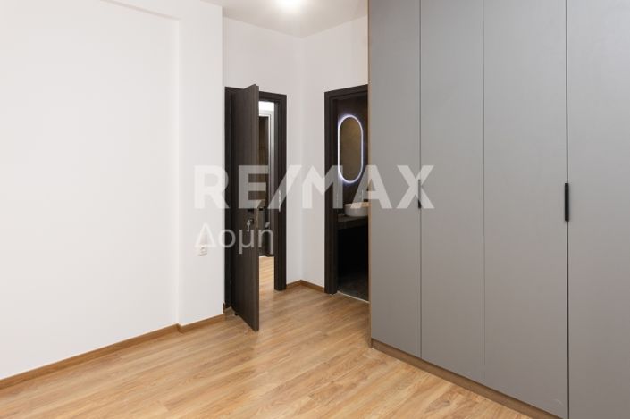 Image No.13-3 Bed Property for sale